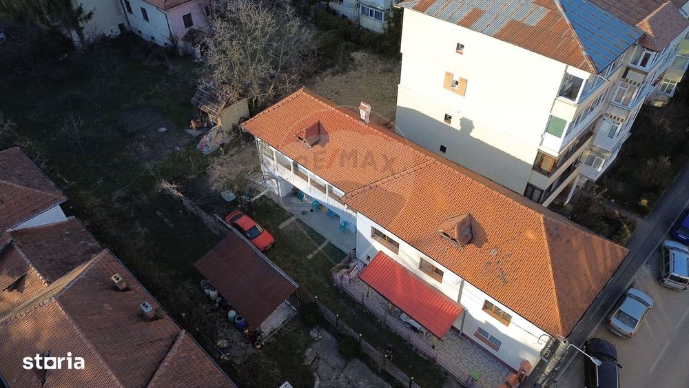 Casa de vânzare in centrul orașului Câmpulung la preț de apartament