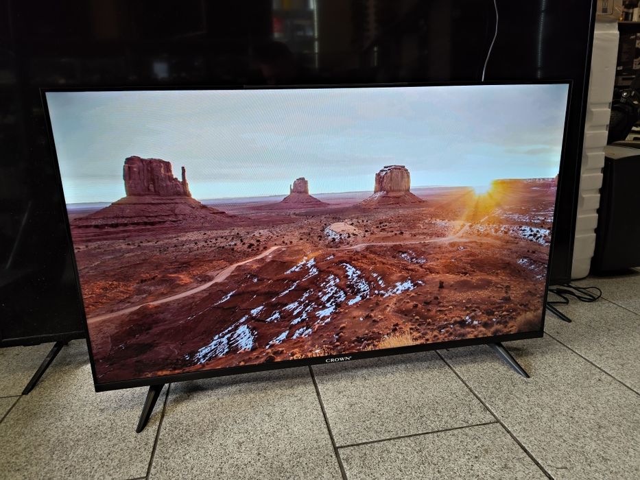 Смарт Телевизор Crown 43" Full HD / LED / Android