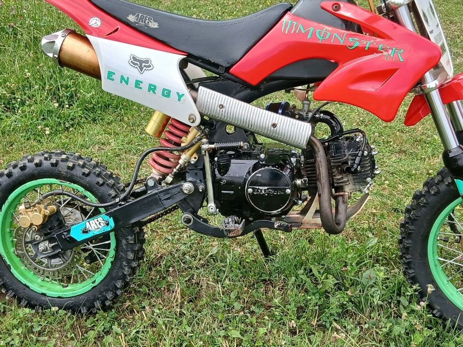 Vând cross 125cc (nu kxd,jrh,ultra,loncin)