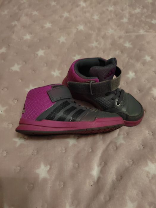 Адидас високи сникърси 28.5