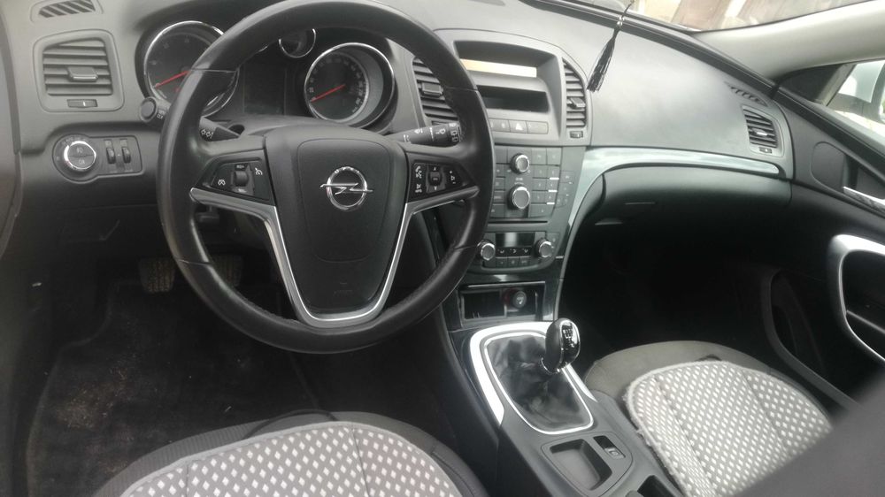 Opel Insignia  euro 5 , diesel 1,9  an 2009