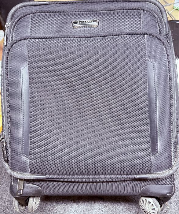 Чемодан фирменный Samsonite