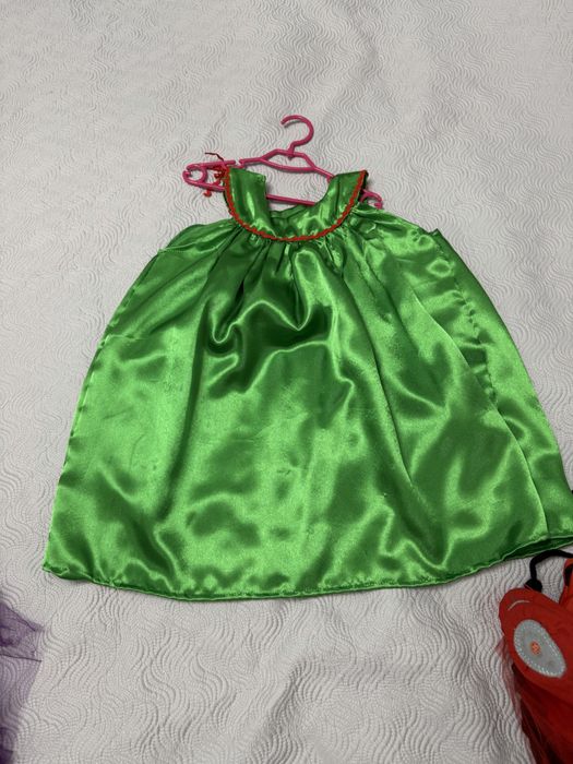 Продам на девочек