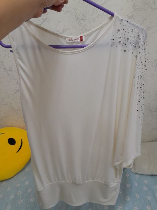 Кофточка нарядная 48-50 размера белого цвета