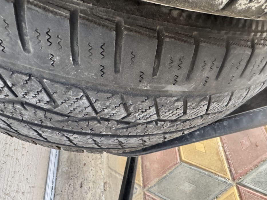 Покрышки R16 265/70 в хорошем состояний