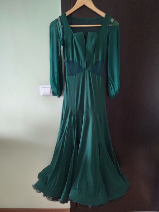 Рокли за спортни танци