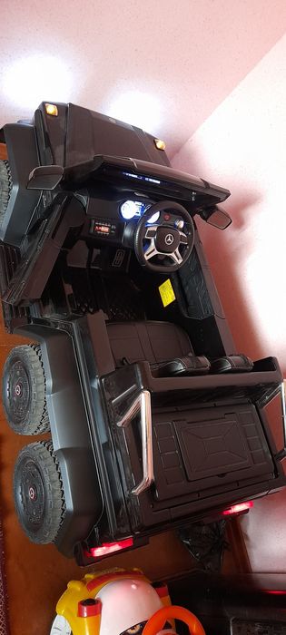 Elektromobil Mers AMG  6ta balon. 4 ta motor 60-70 kg yuk kotaradi.