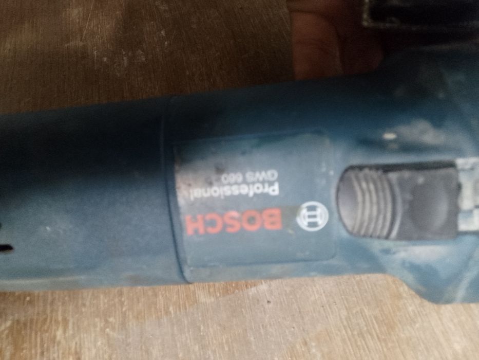 Продам болгарку bosch