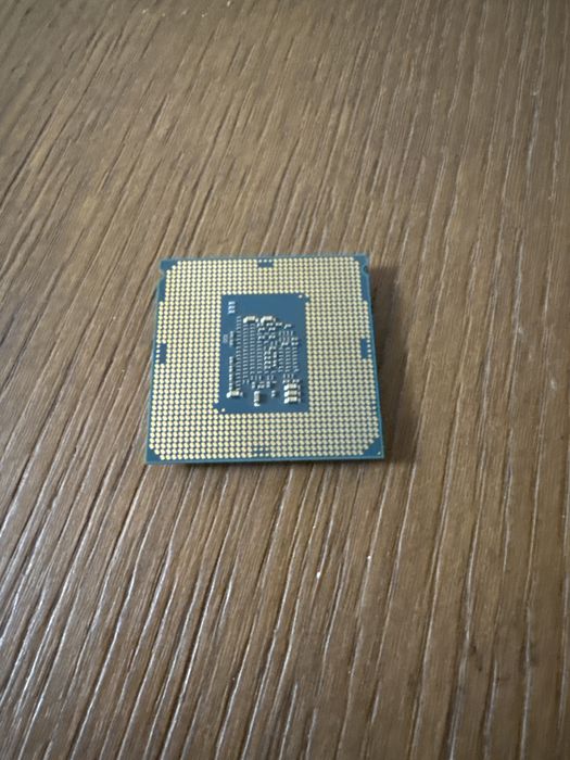 Procesor I3 7100