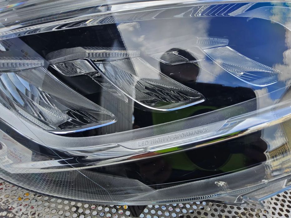 Far Led Mercedes Sprinter w907 far stânga w910 cu defect conform foto
