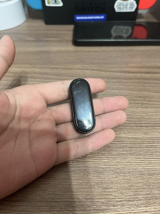 Продам часы mi bent