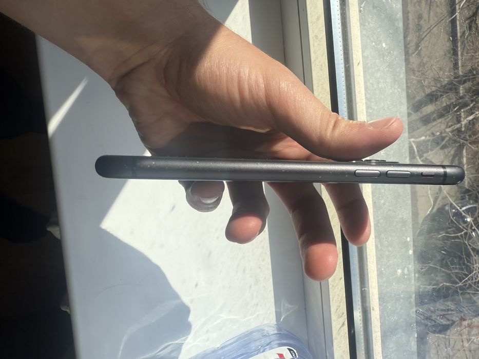 Iphone 11 64gb акб 71%