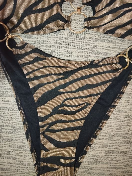 Costum de baie New Yorker