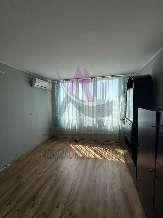 Дава се под наем Двустаен апартамент в Варна, Център - 74 кв.м за 358 € - Снимка #3