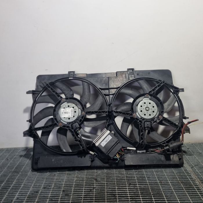 Electroventilator AUDI Q3 2.0 TDI 2011 - 2018 177CP Automata (1586) Diesel 8K0121003AD Garantie