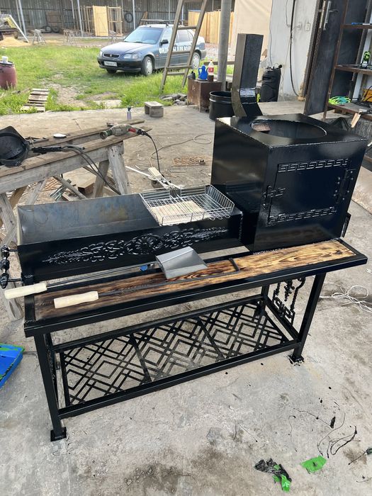 Мангал шашлык ошағымен