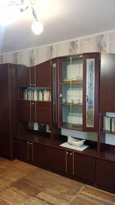 Продам 2х.ком. кв.полностью мебелированна