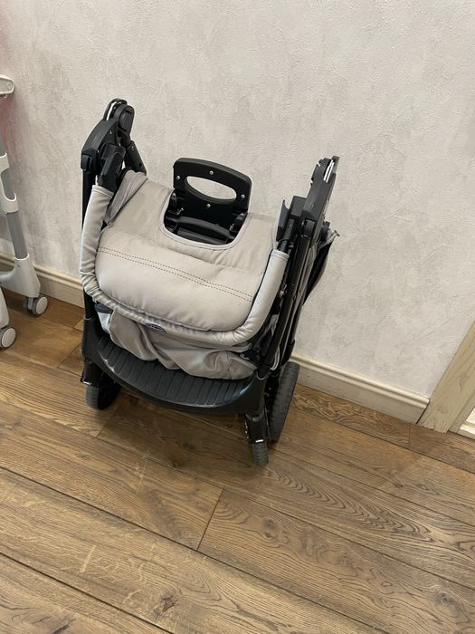 Коляска с рождения Chicco