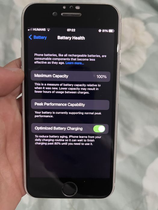 iPhone 7 silver. Holati yaxshi