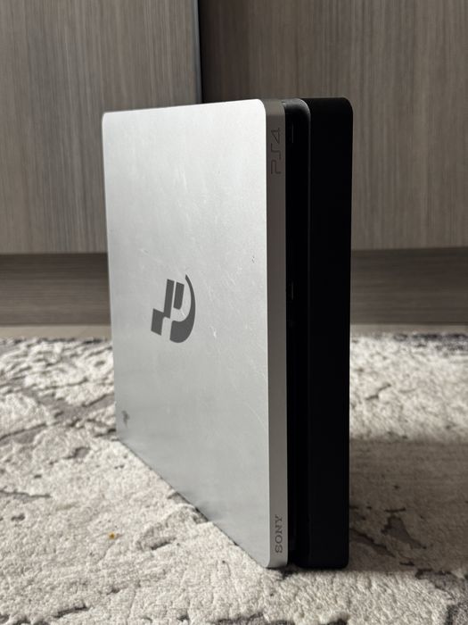 Ps4 slim 1 Tb-Gran Turismo edition