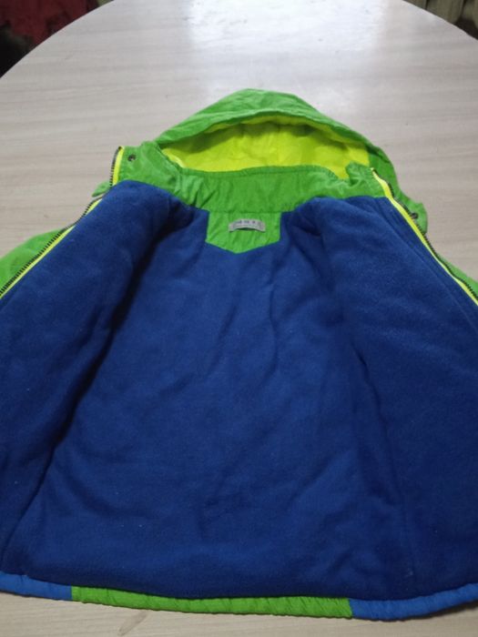 Продам куртку в отличном состоянии