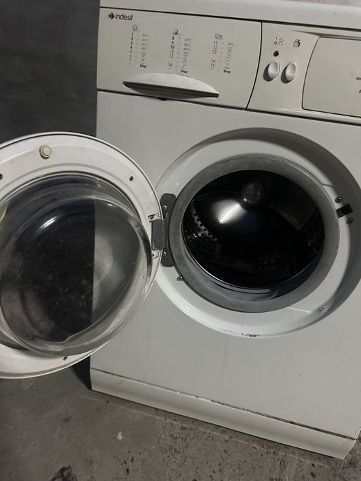 Indesit Avtomat kirmoshina
