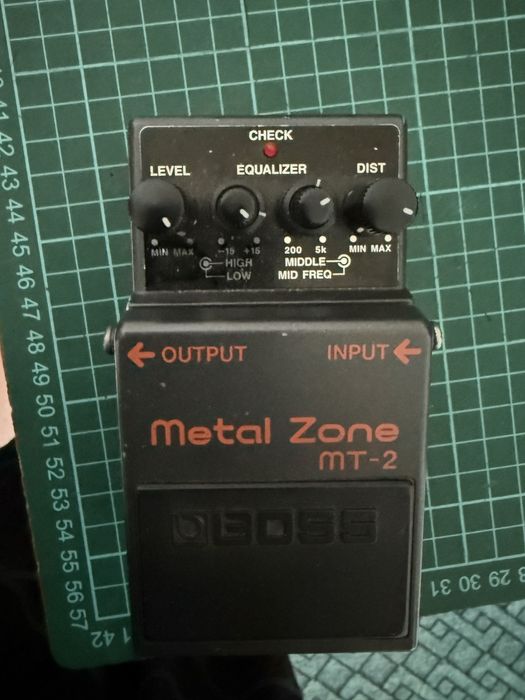 Продаётся примочка для гитары metal zone в хорошем состояние