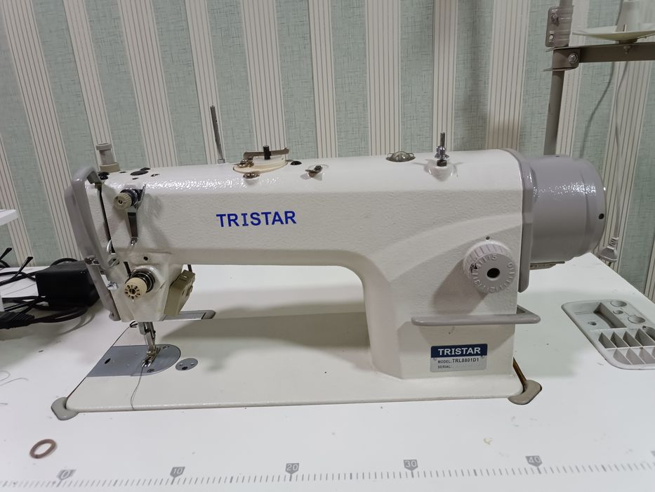 Швейная машина TRISTAR