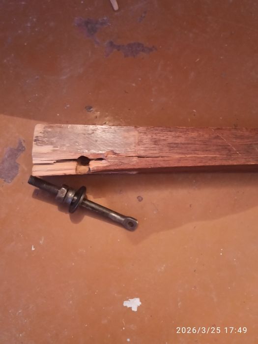 Отдам стол дерево ссср