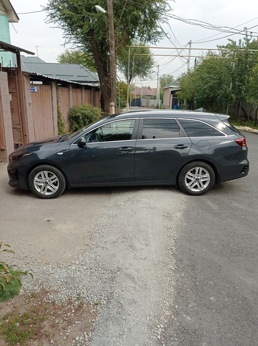 Продам Kia Ceed 2019г