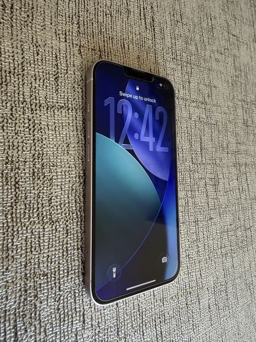iPhone 13 (128 GB) - без забележки