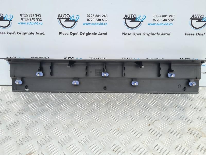 Ornament portbagaj Opel Tigra B