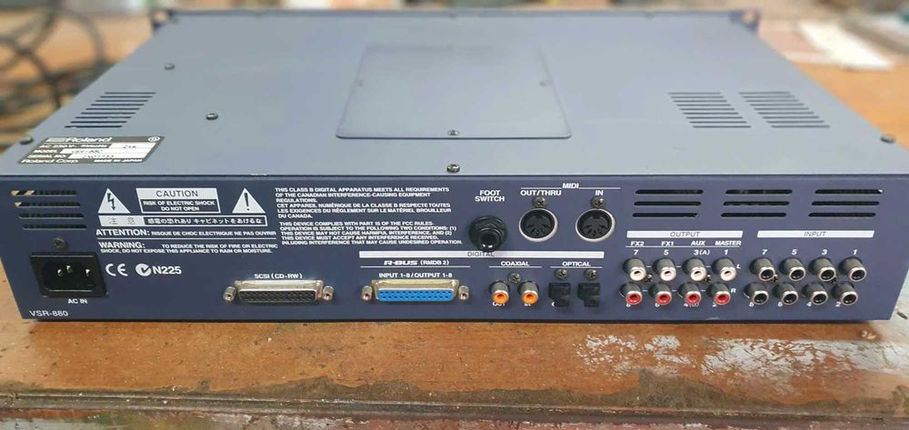Harddisk-SD Card Recorder Roland VSR880