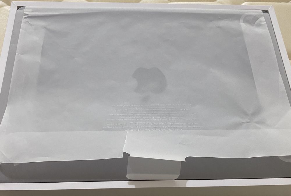 MakBook apple/ МакБук апл