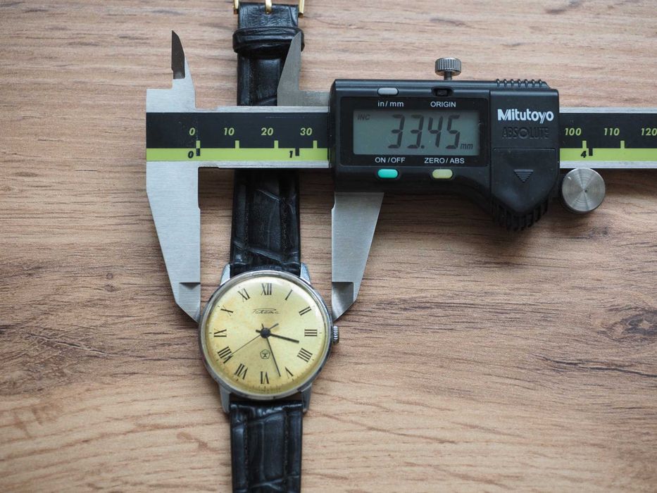 Ceas sovietic mecanic Raketa, 34 mm, funcțional, curea nouă, URSS