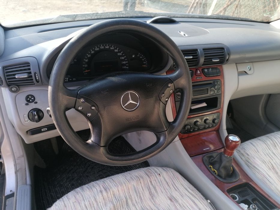 Vând Mercedes Benz Kompresor C 180