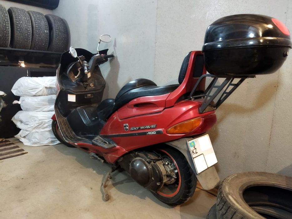 Suzuki SkyWave 400