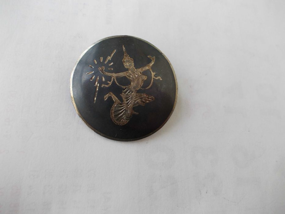 Brosa veche din argint SIAM