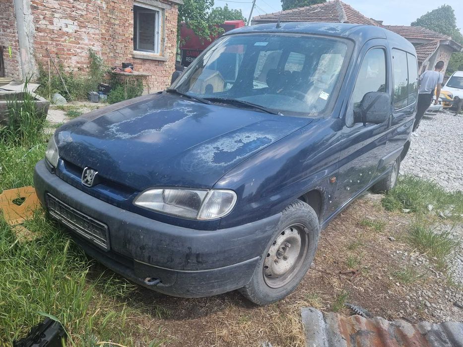 Пежо партнер 1.4 бензин само на части