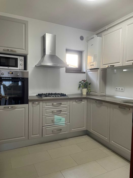 Inchiriez apartament 2 camere (56mp) cu parcare, in cartier Dambul Rotund