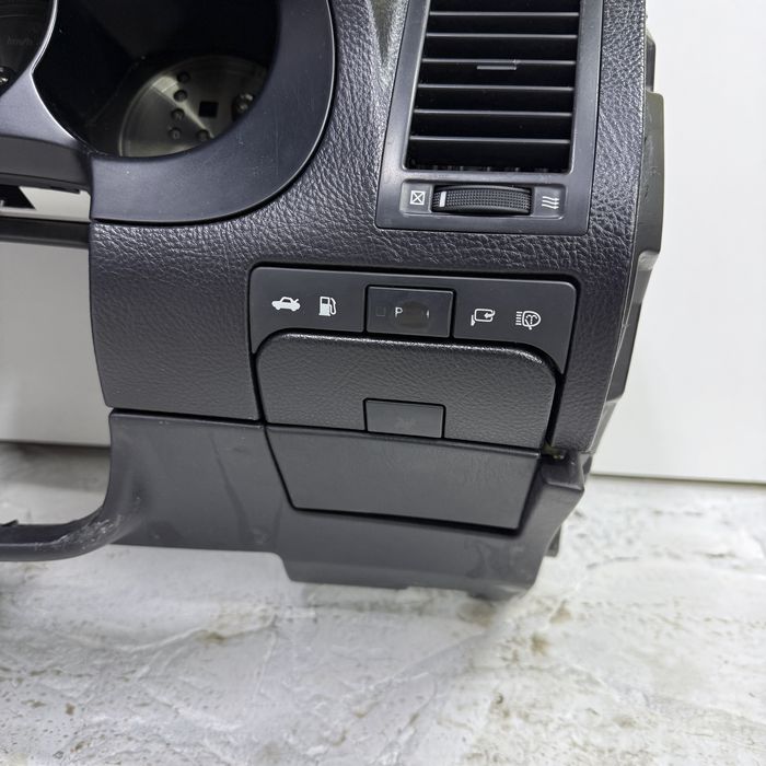 Торпеда (панель) Lexus GS 190 правый руль (англичанин).