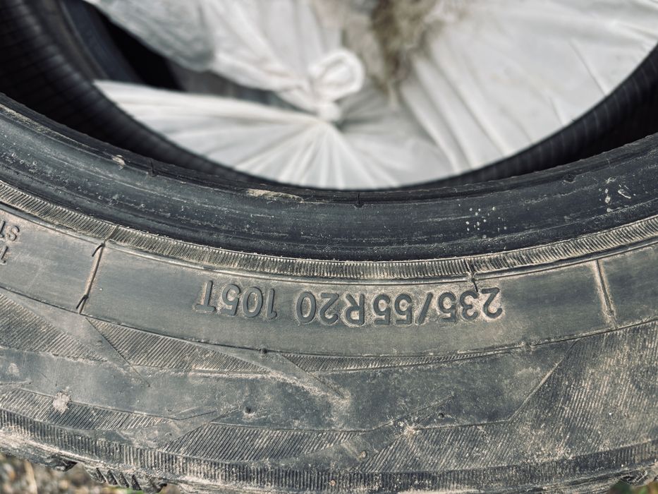 Зимние шины 235/55R20