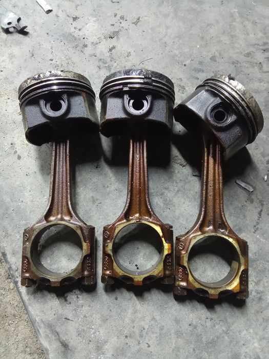 Продам шатуны пассат б5 1.8л