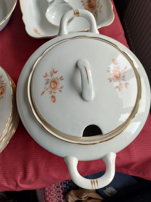 Set de masă din porțelan pentru 6 persoane, 40 buc