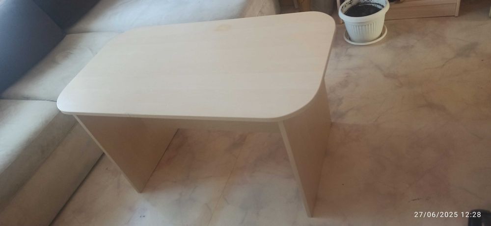 Холов диван с подматрак и холова маса