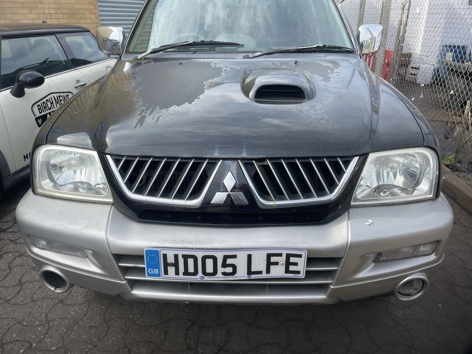 Mitsubishi l200 2.5td 116 коня  на части
