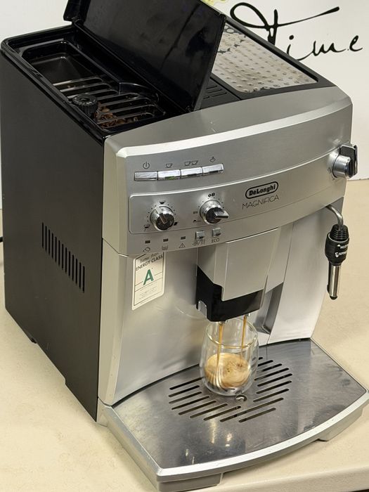 Кафемашина кафе автомат delonghi magnifica с гаранция