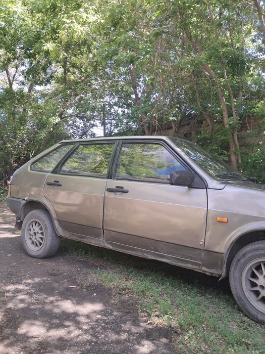 Продам машину Ваз (Lada) 2109