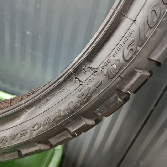 Pirelli scorpion 17" / 21"