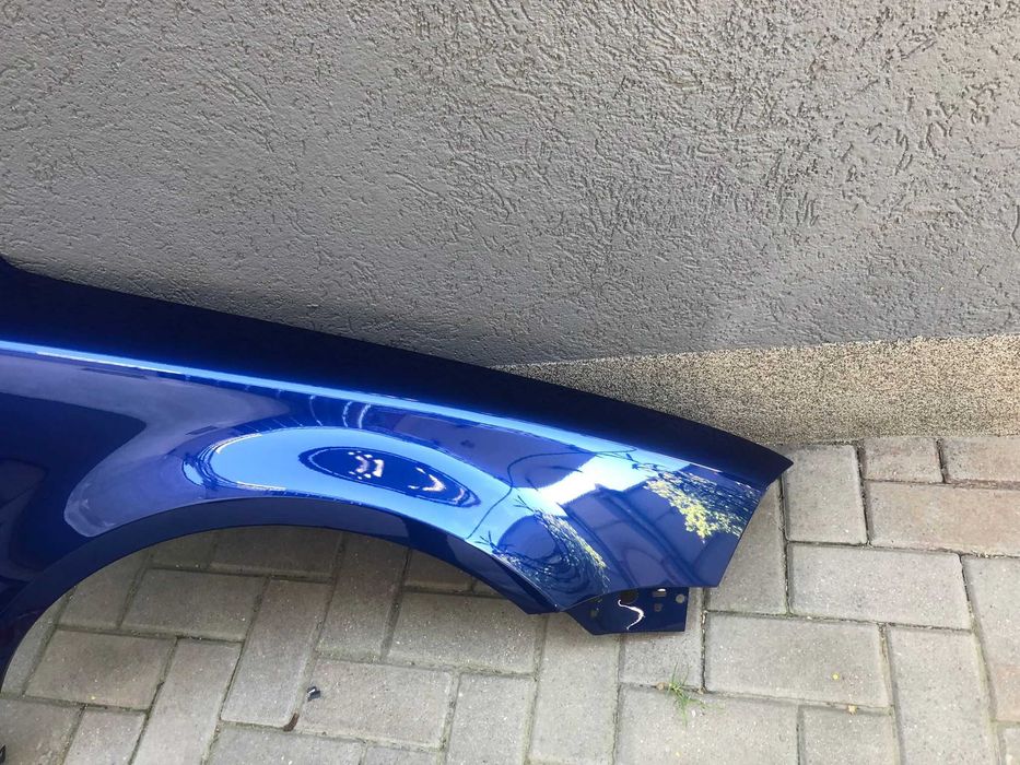 Aripa Fata Dreapta VW Passat B5.5 2004-2005 Vopsita Albastru